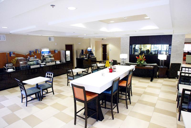 Holiday Inn Express & Suites Havelock Northwest New Bern By Ihg Extérieur photo